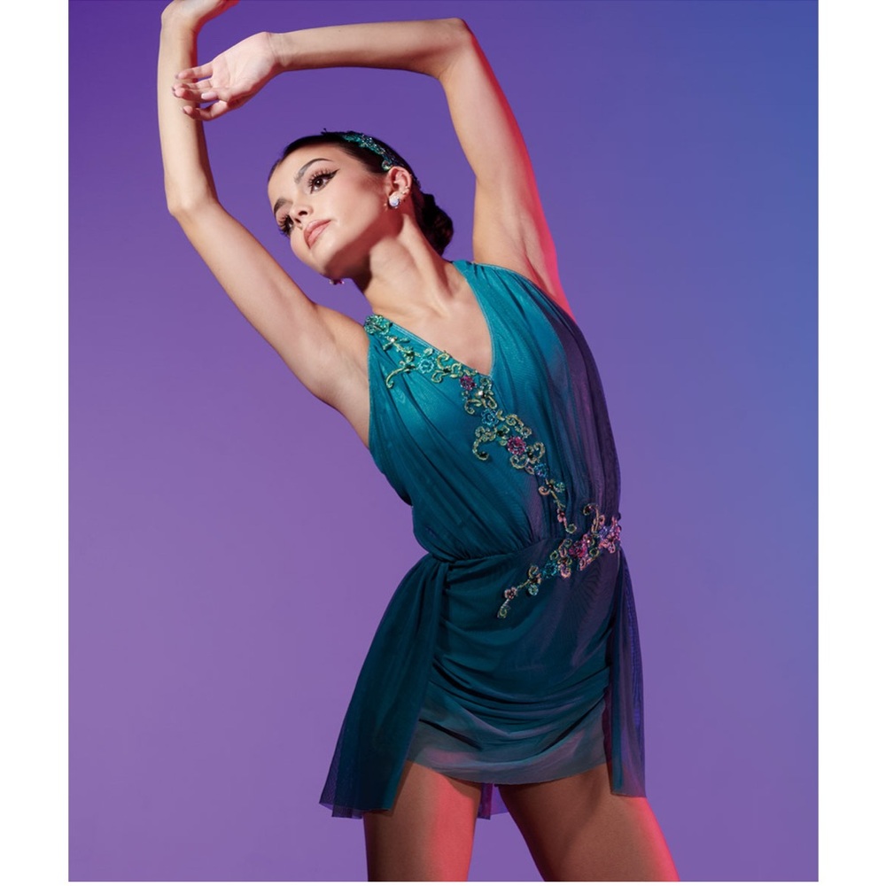 Elegant Green Embellished Dress - Picture 4 of 4